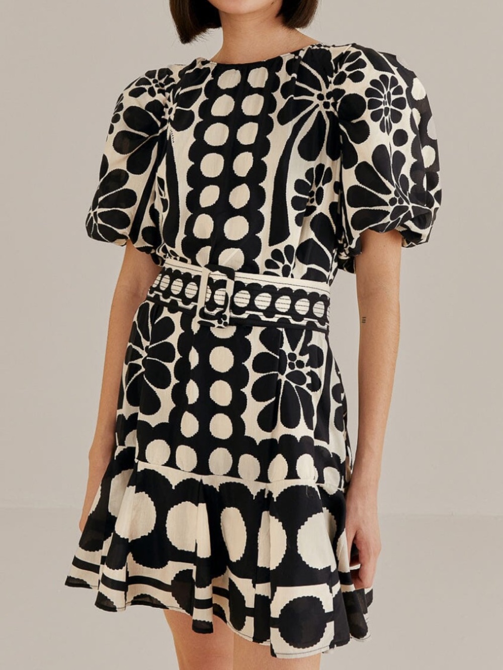 FARM Rio Black & Cream Puff-Sleeve Graphic Mini Dress